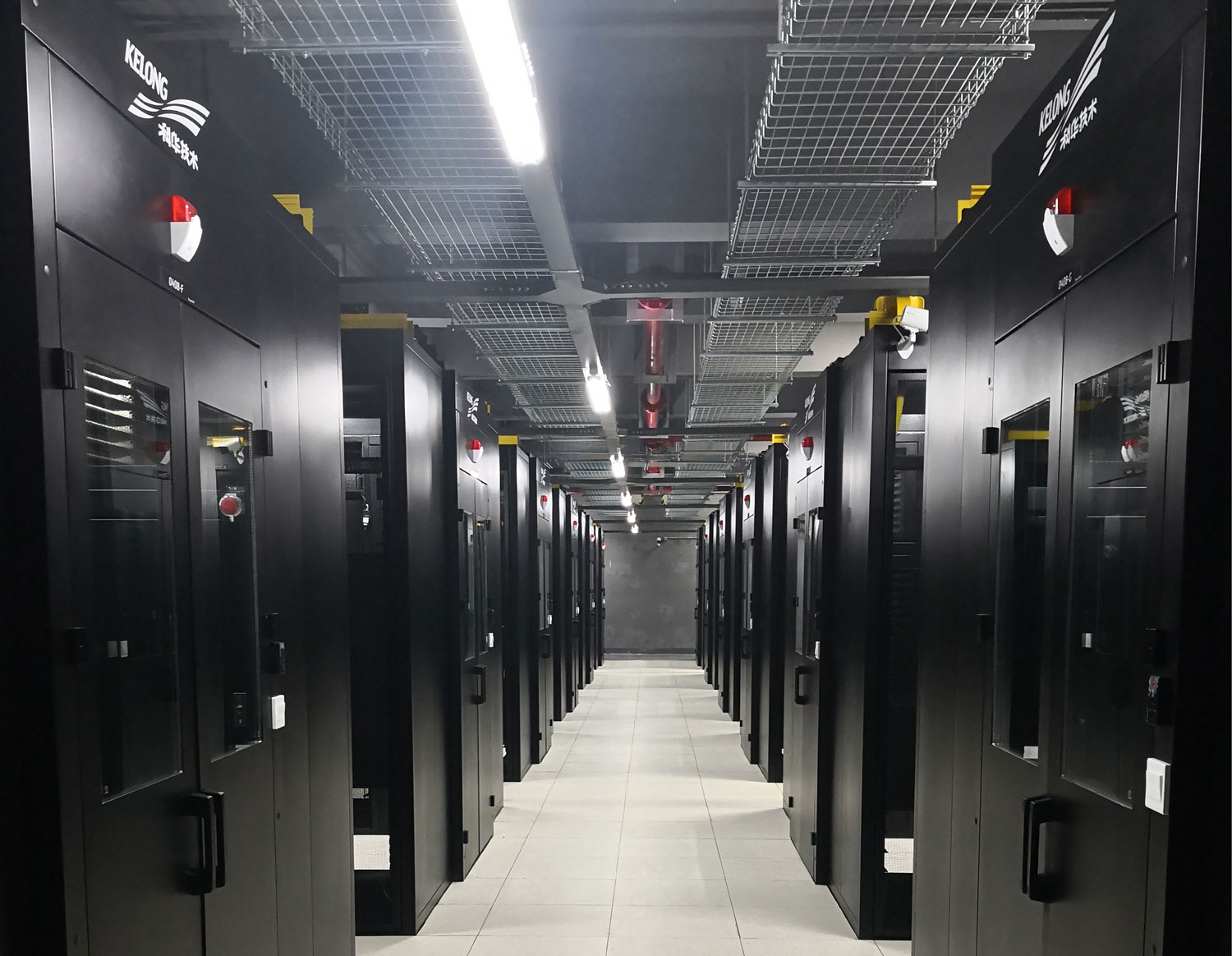易事特UPS电源为中国移动重庆西永数据中心提供电力保障